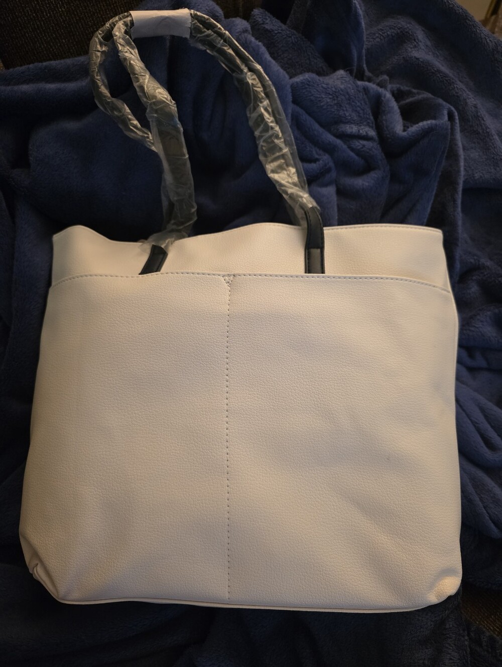 *NWT* Nautica Tote - Picture 2 of 3